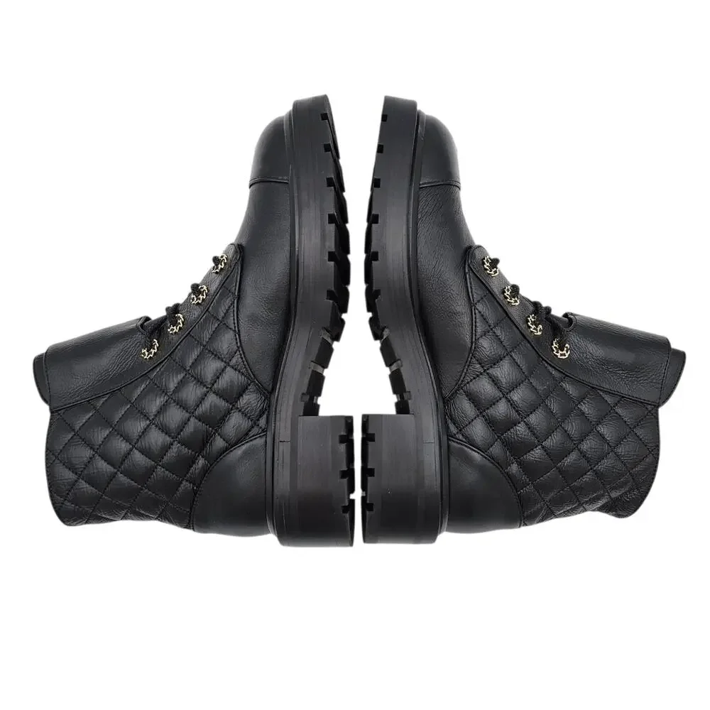 Chanel CC Chain Black Quilted Leather Combat Short Boot Lace Up Size 39 8 8.5